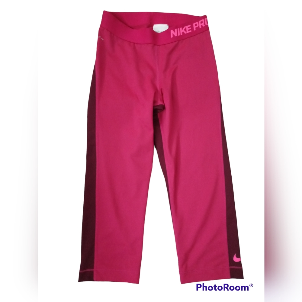 Nike Pro Capri Leggings